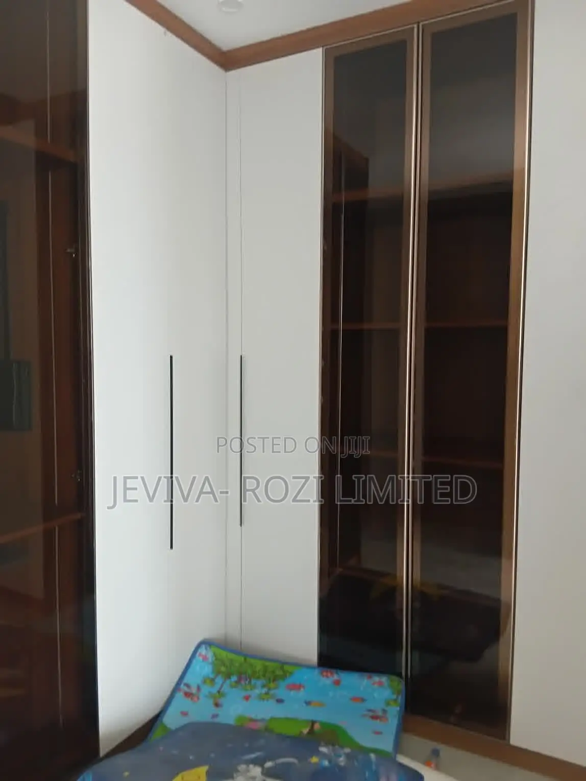 5bdrm Duplex in Jahi for sale