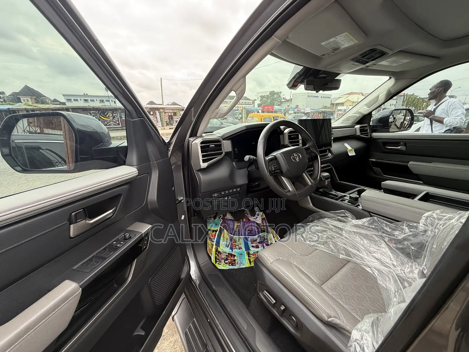 Toyota Tundra 2024 Gray