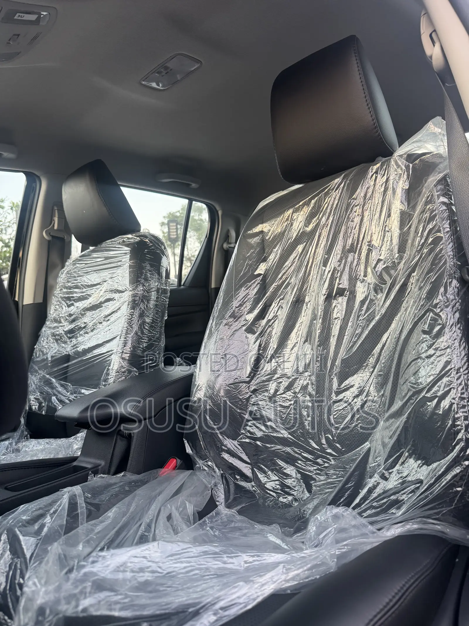 New Toyota Hilux SR5+ 2026 Black