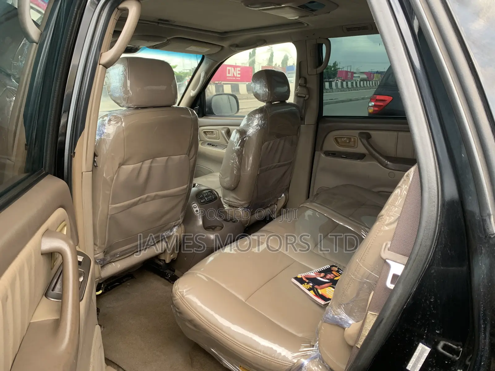 Toyota Sequoia 2004 Black