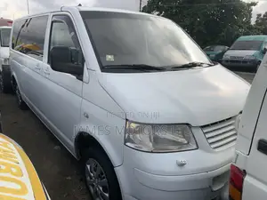 Volkswagen Transporter 2014 White