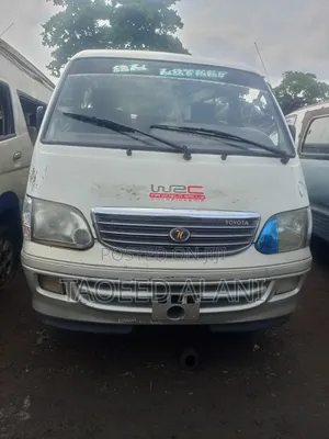 Toyota HiAce 2006 White