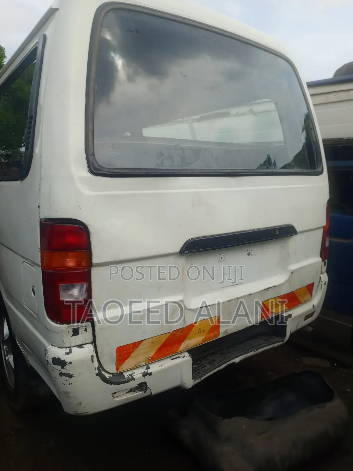 Toyota HiAce 2006 White