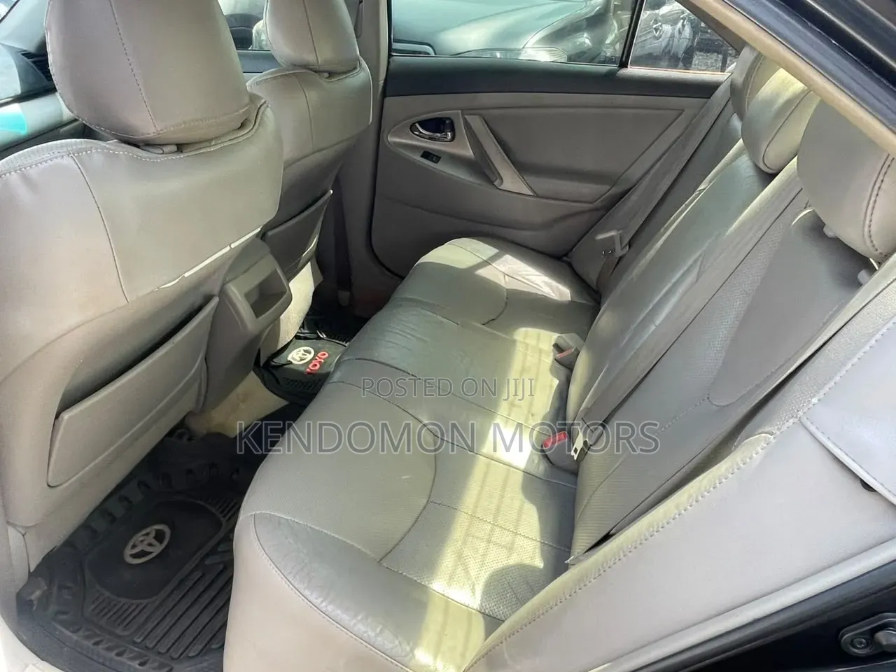 Toyota Camry SE V6 4dr Sedan (3.5L 6cyl 6A) 2011 Black