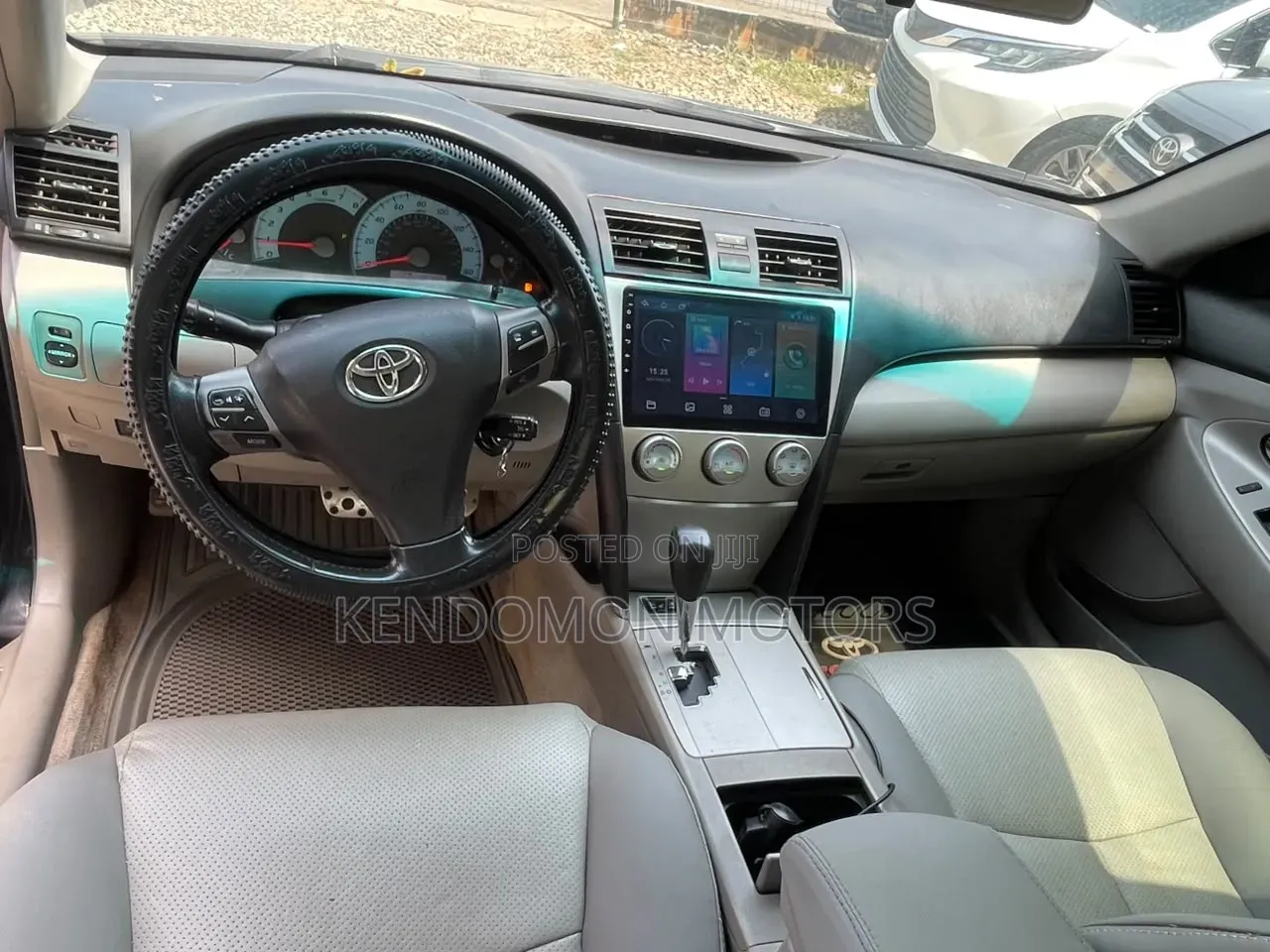 Toyota Camry SE V6 4dr Sedan (3.5L 6cyl 6A) 2011 Black