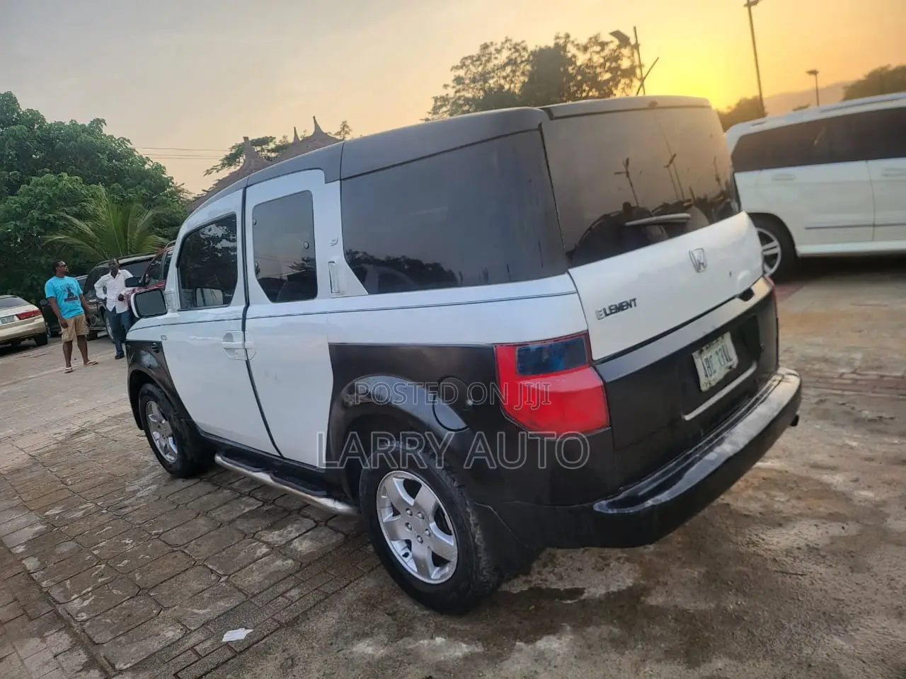 Honda Element LX Automatic 2005 White