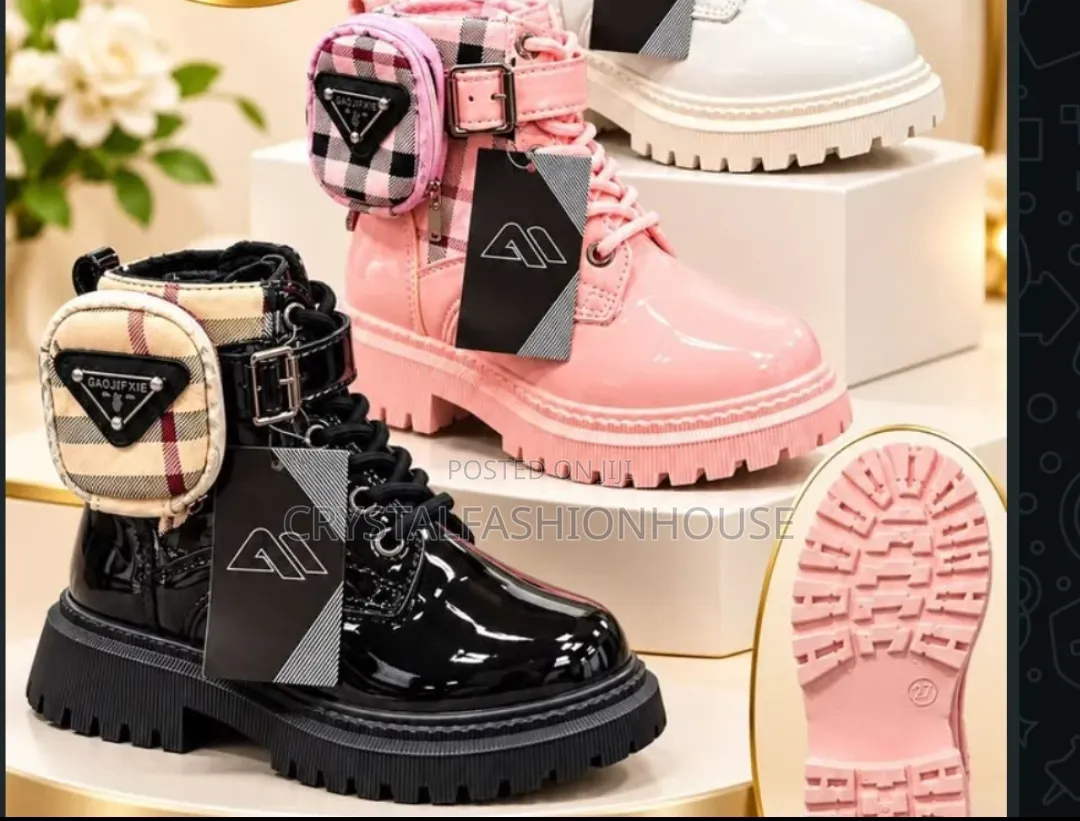 Kids Beautiful Boots. Sizes 21 to 36