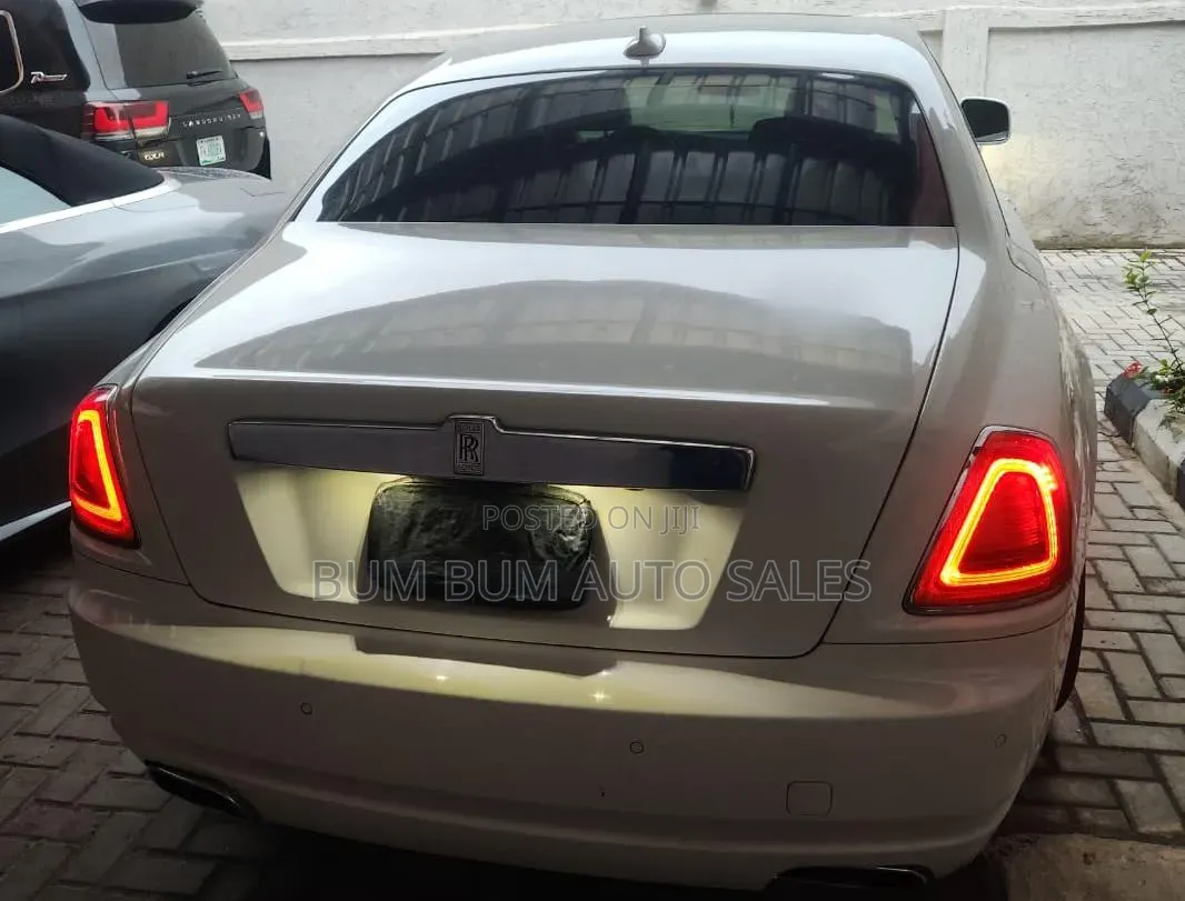 Rolls-Royce Phantom Base 2016 White