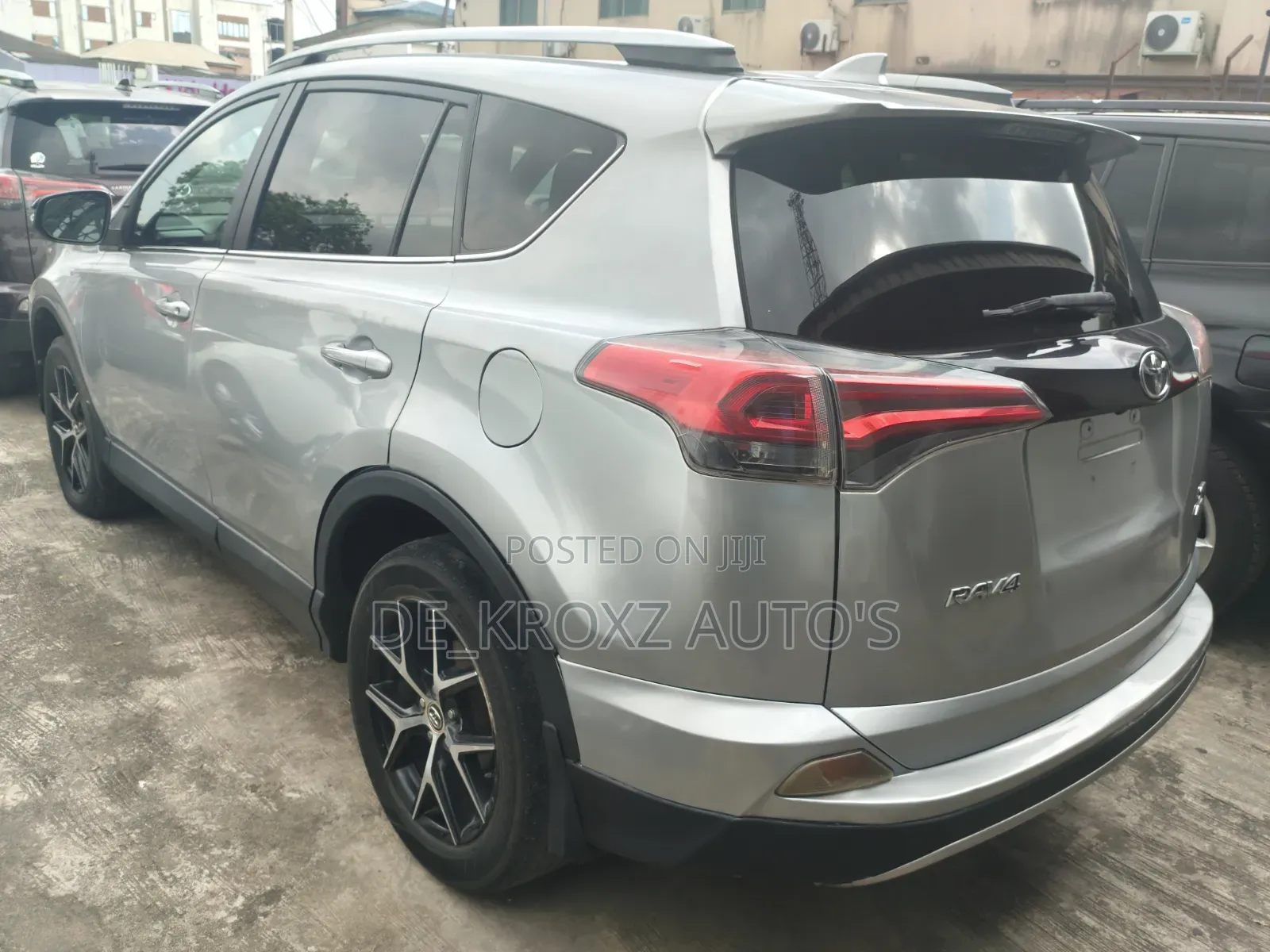 Toyota RAV4 SE AWD (2.5L 4cyl 6A) 2017 Silver