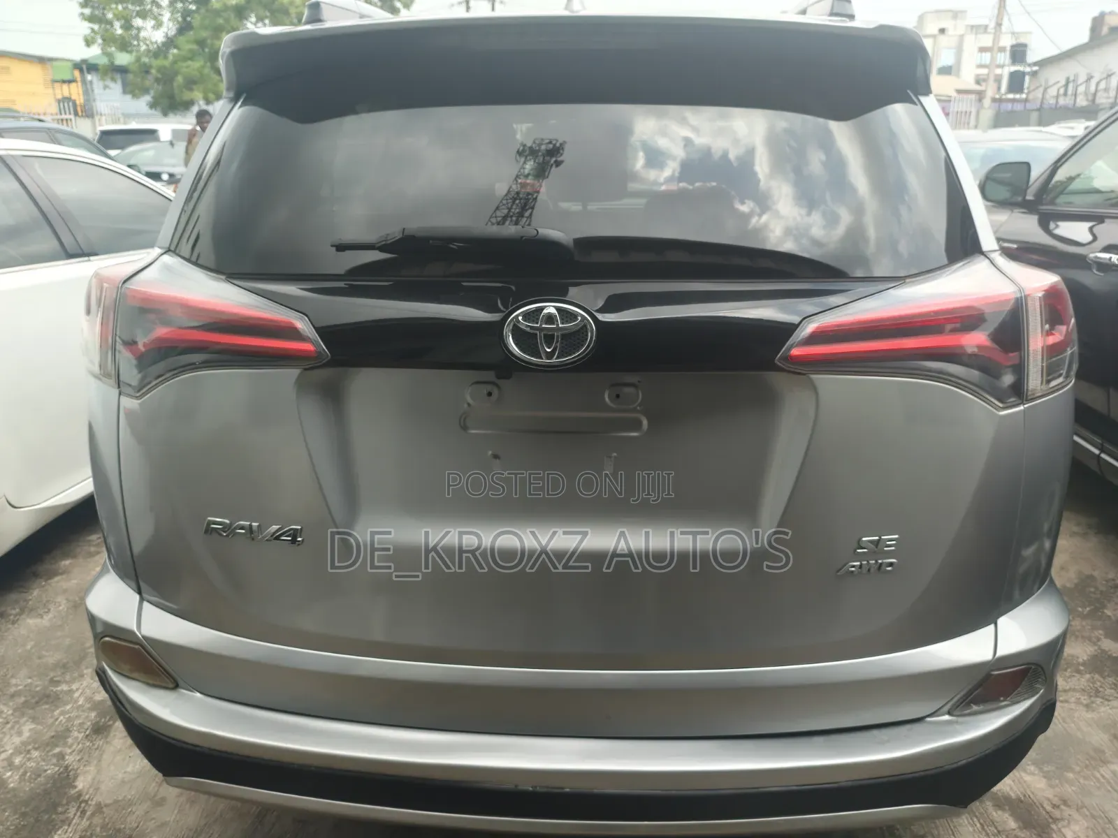 Toyota RAV4 SE AWD (2.5L 4cyl 6A) 2017 Silver