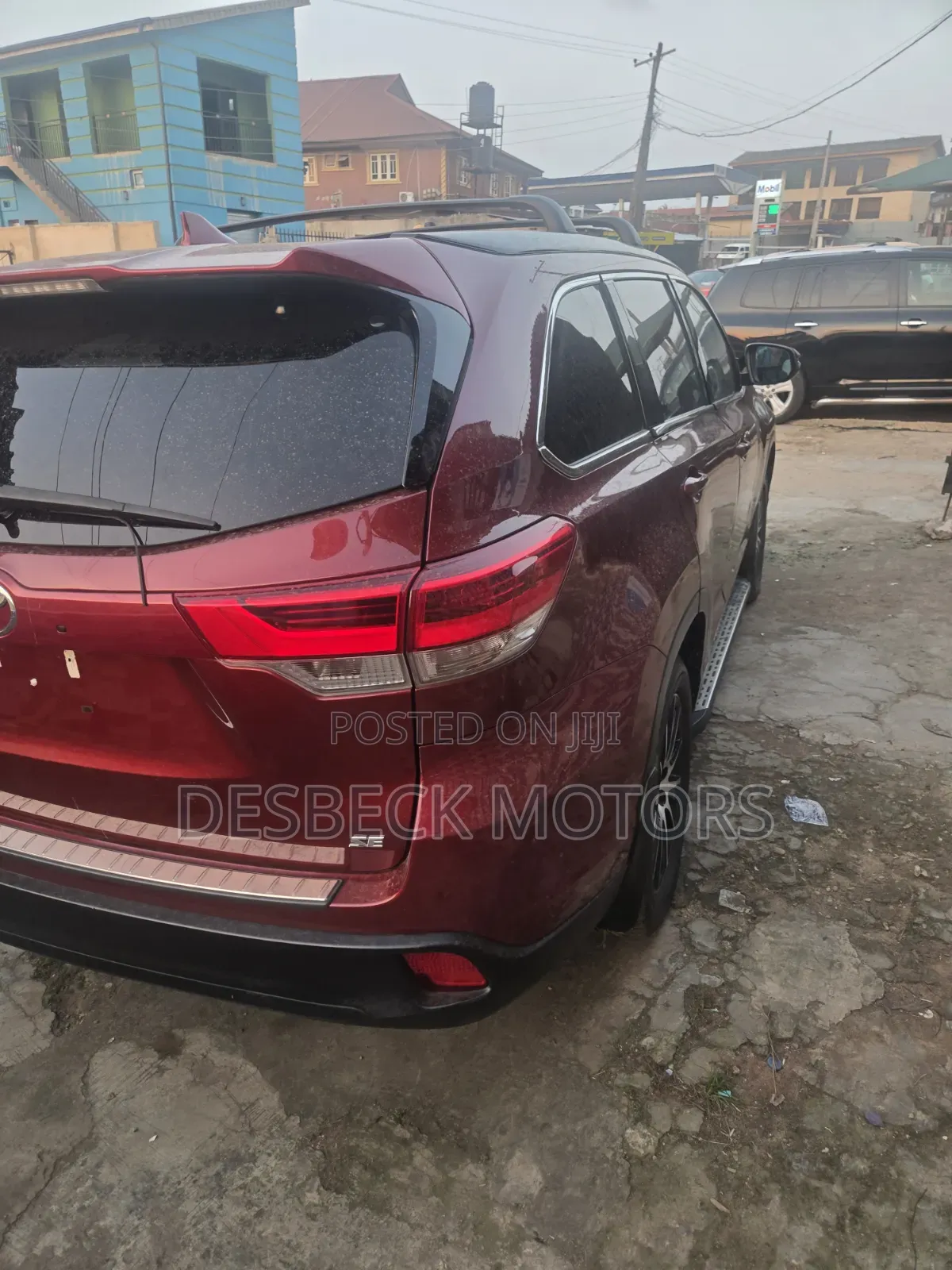 Toyota Highlander SE 4x2 V6 (3.5L 6cyl 8A) 2018 Red