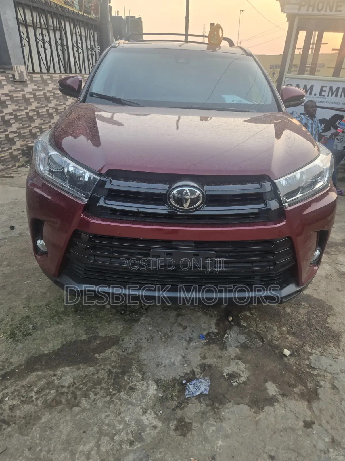 Toyota Highlander SE 4x2 V6 (3.5L 6cyl 8A) 2018 Red