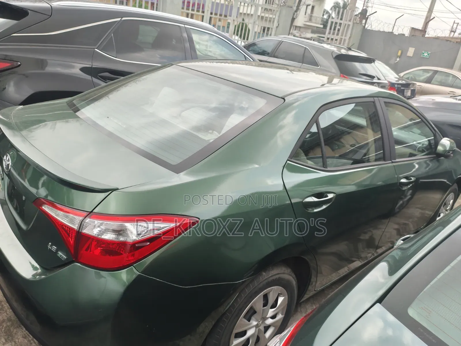 Toyota Corolla LE 4dr Sedan (1.8L 4cyl CVT) 2014 Green