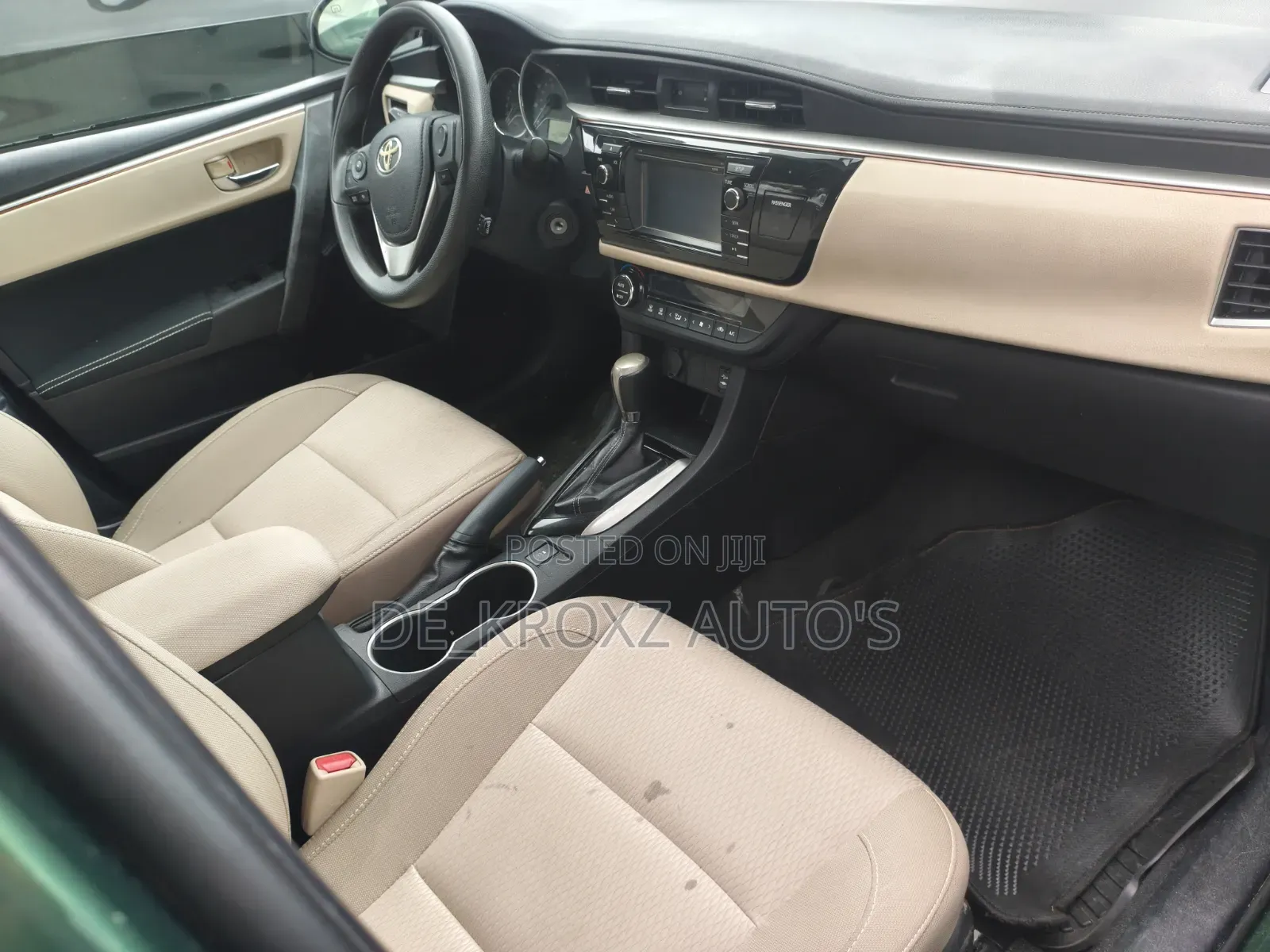 Toyota Corolla LE 4dr Sedan (1.8L 4cyl CVT) 2014 Green
