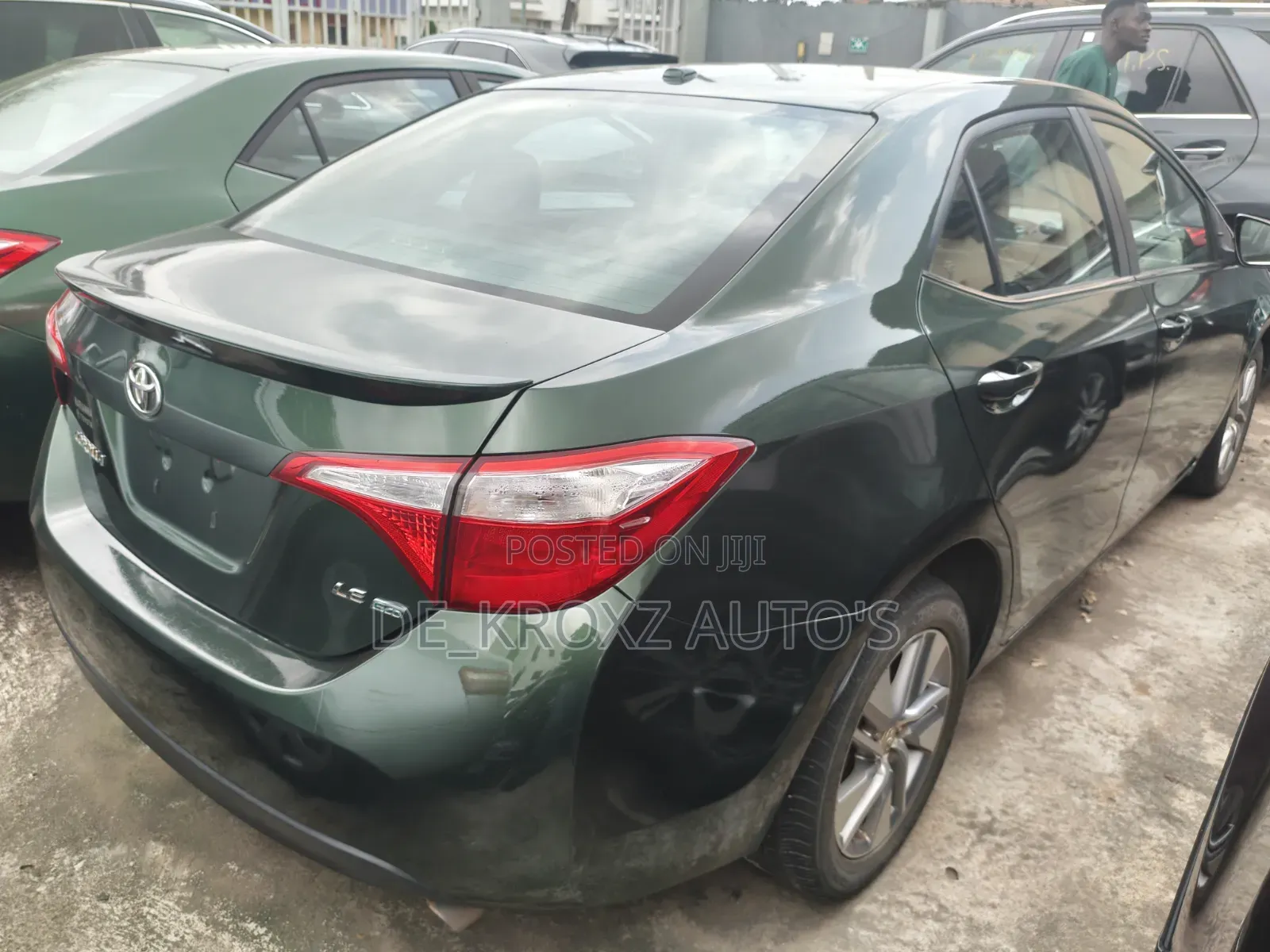 Toyota Corolla LE 4dr Sedan (1.8L 4cyl CVT) 2016 Green