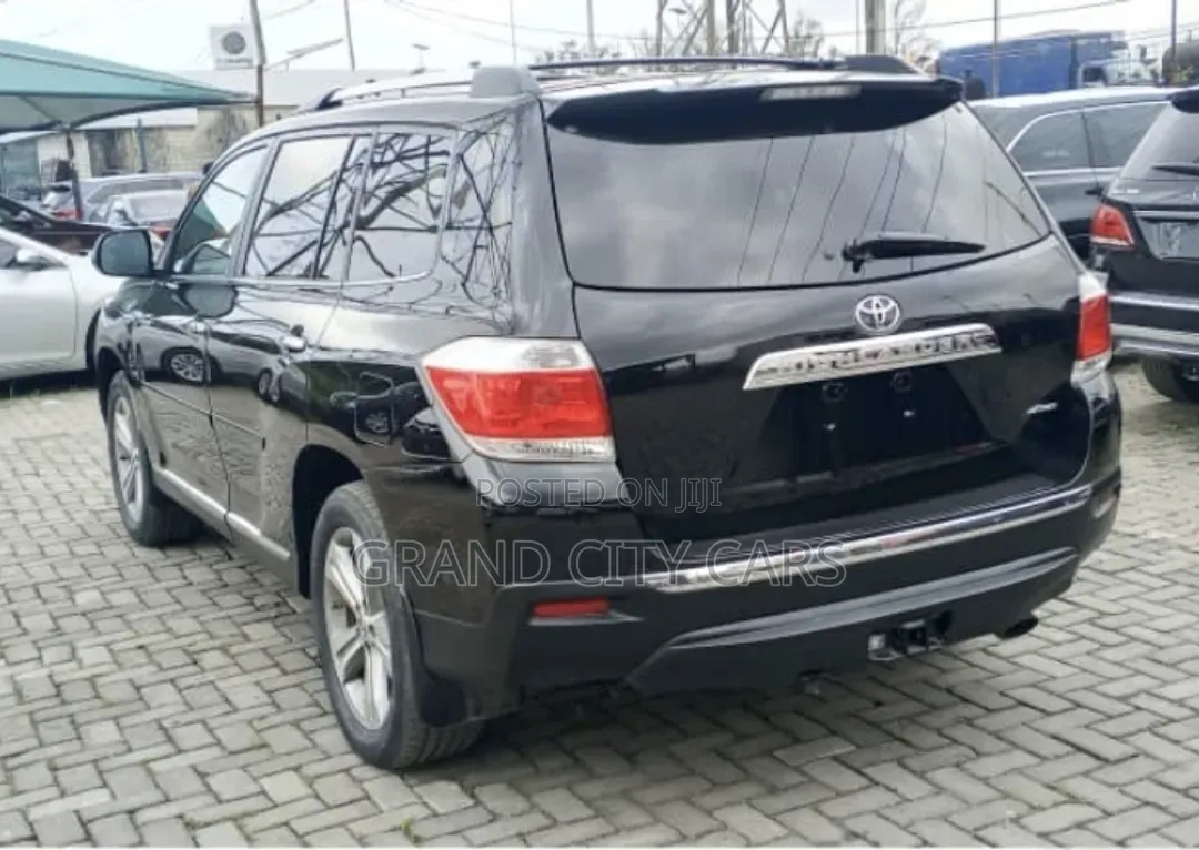 Toyota Highlander Limited 2011 Black