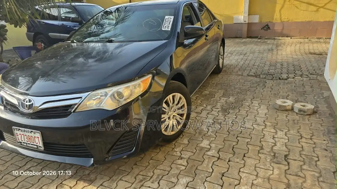 Toyota Camry LE 4dr Sedan (2.5L 4cyl 6A) 2013 Black