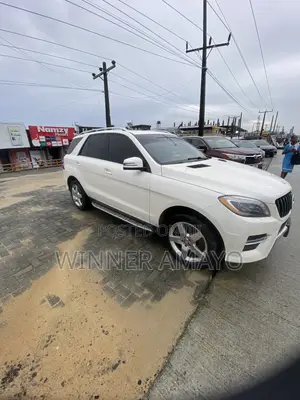 Mercedes-Benz M Class ML 350 4Matic 2013 White