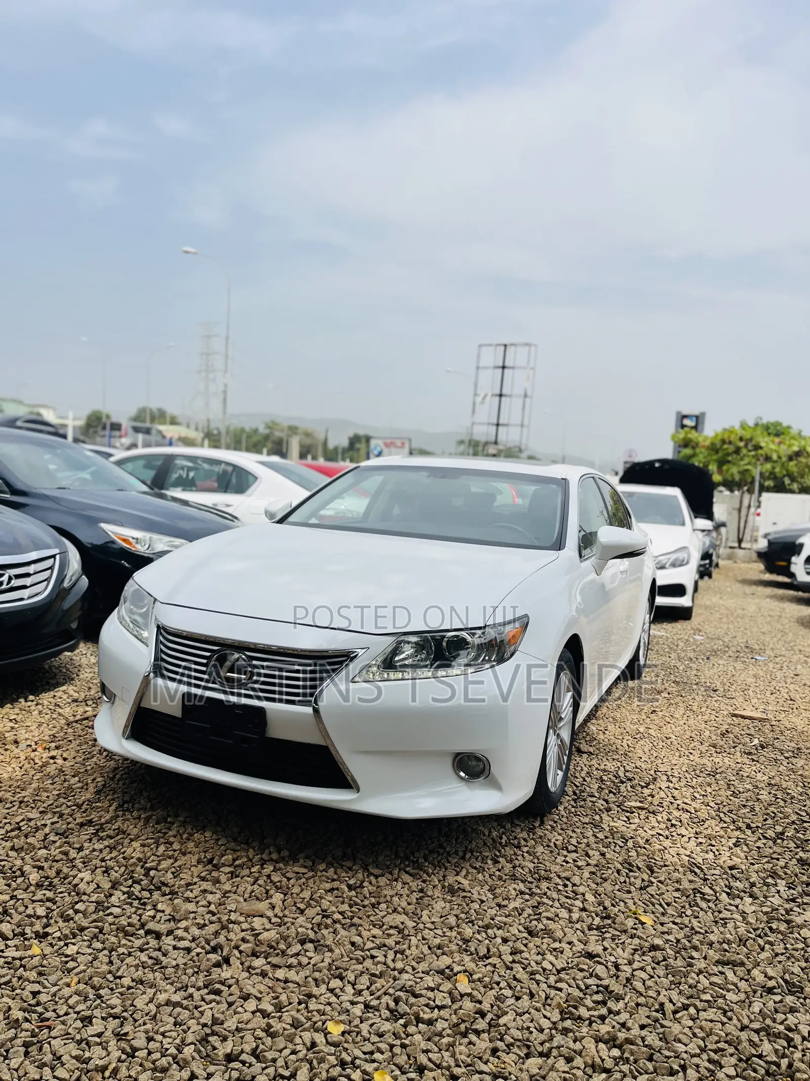Lexus ES 350 FWD 2013 White