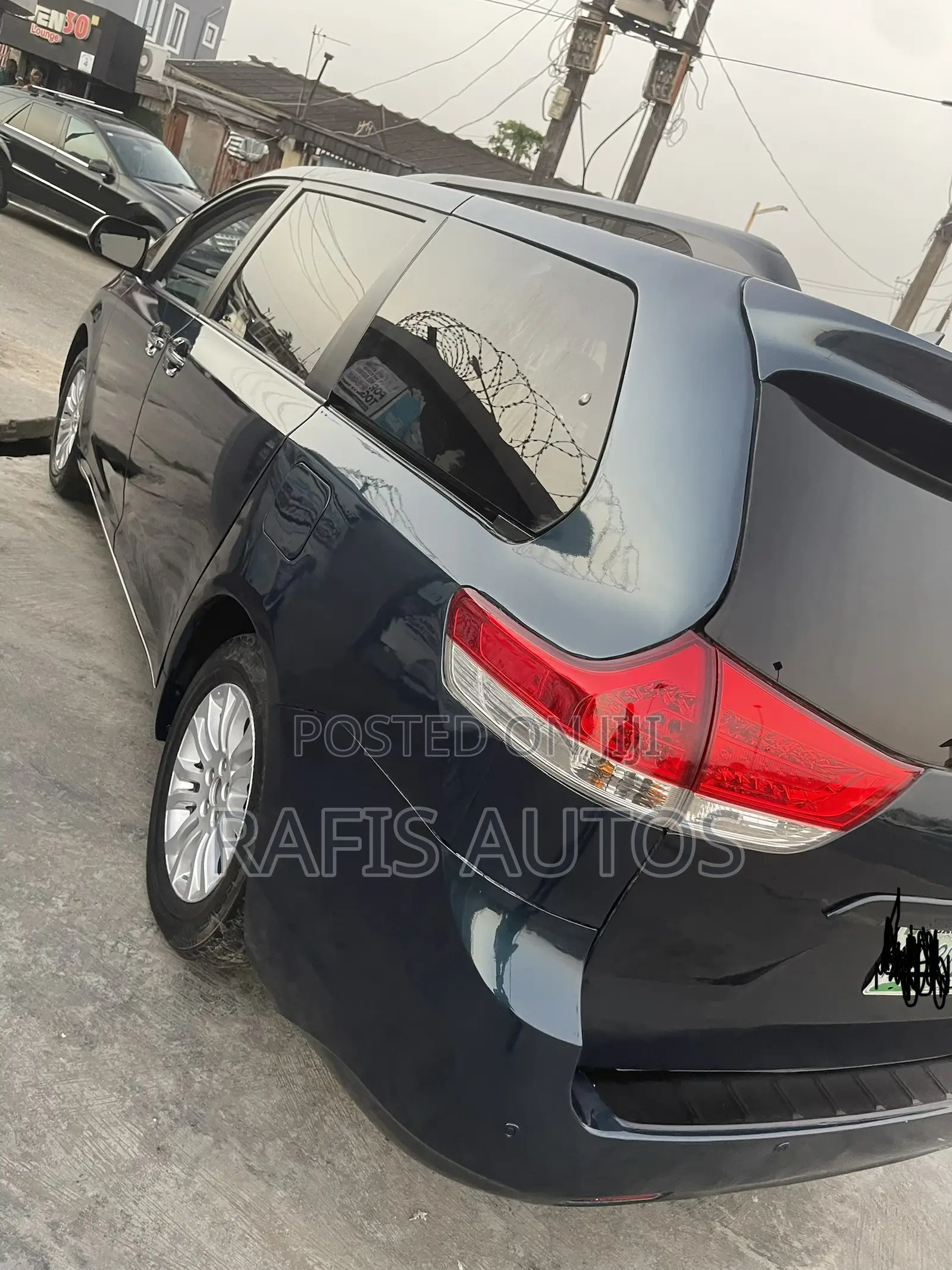 Toyota Sienna XLE 7 Passenger 2011 Teal