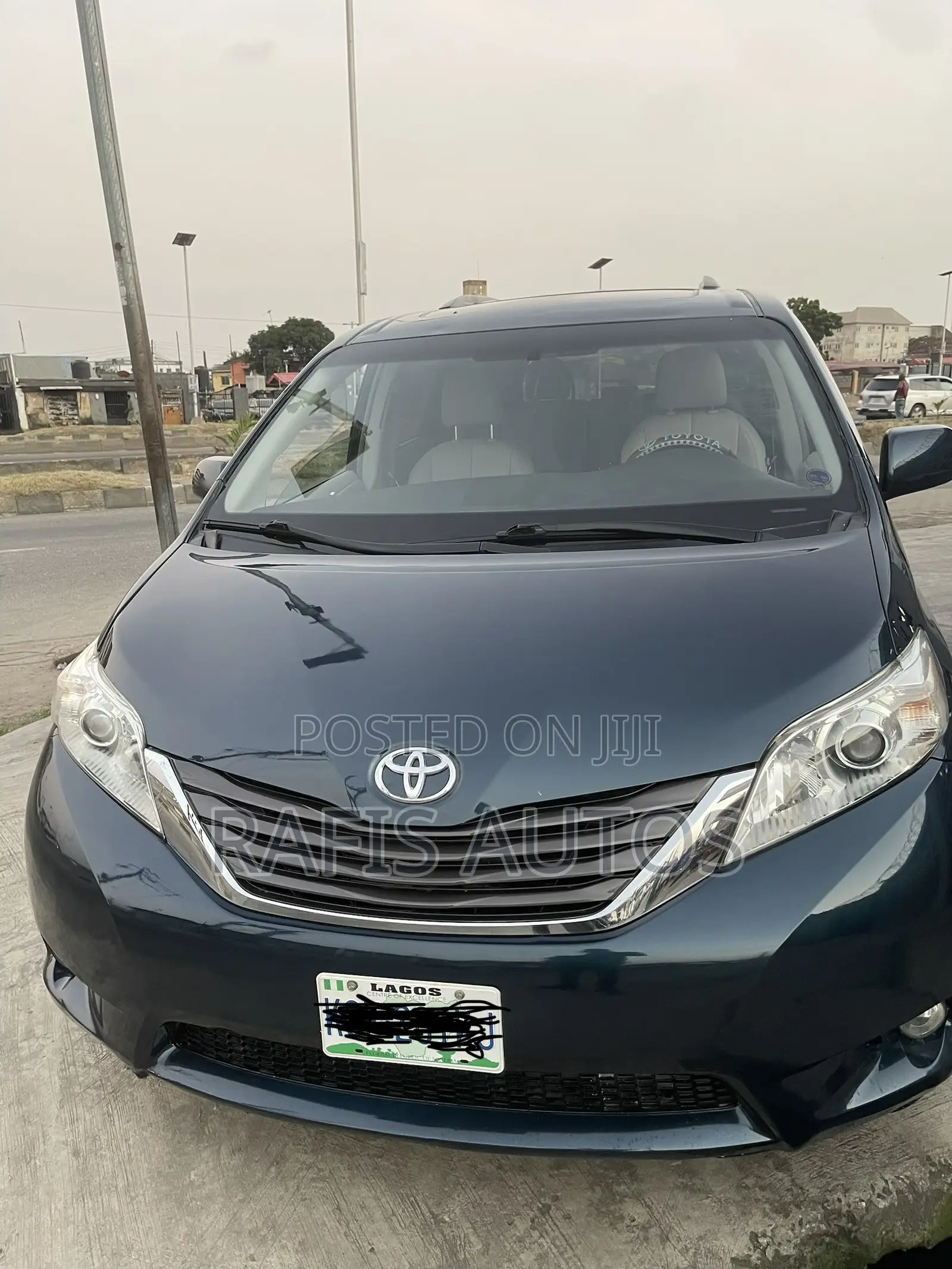 Toyota Sienna XLE 7 Passenger 2011 Teal