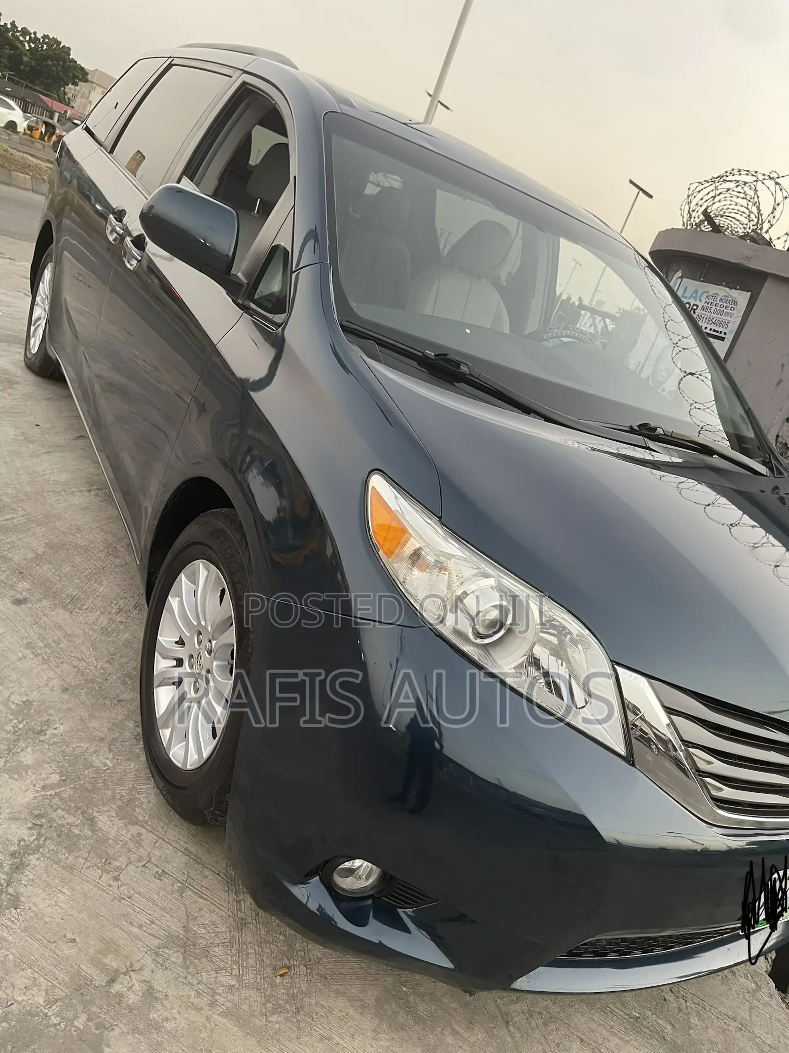 Toyota Sienna XLE 7 Passenger 2011 Teal