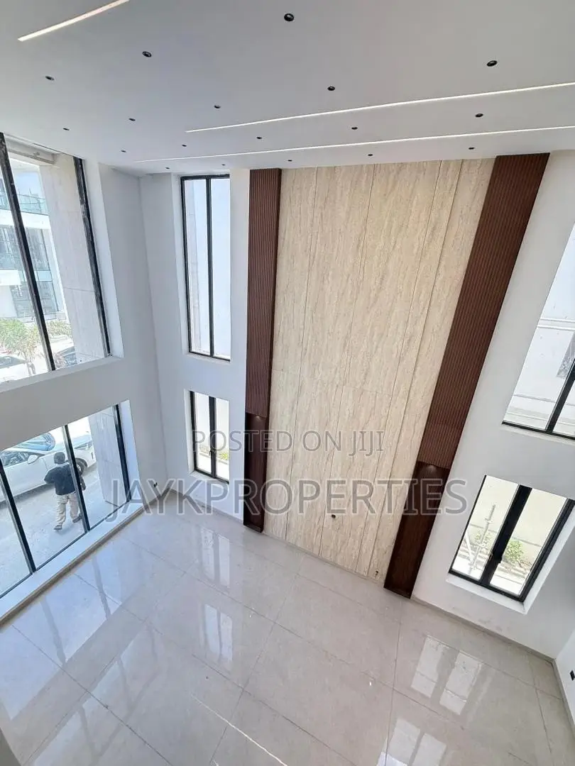 Furnished 6bdrm Villa in Nest Villa, Lekki Phase 1 for sale