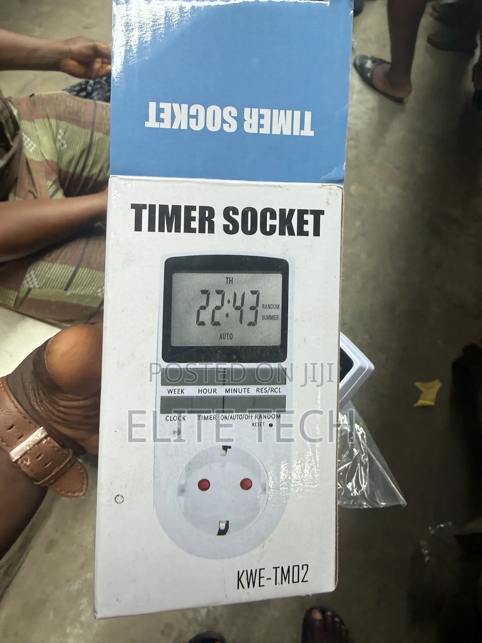24-Hour Digital Programmable Timer Socket Outlet (13A Heavy Duty)