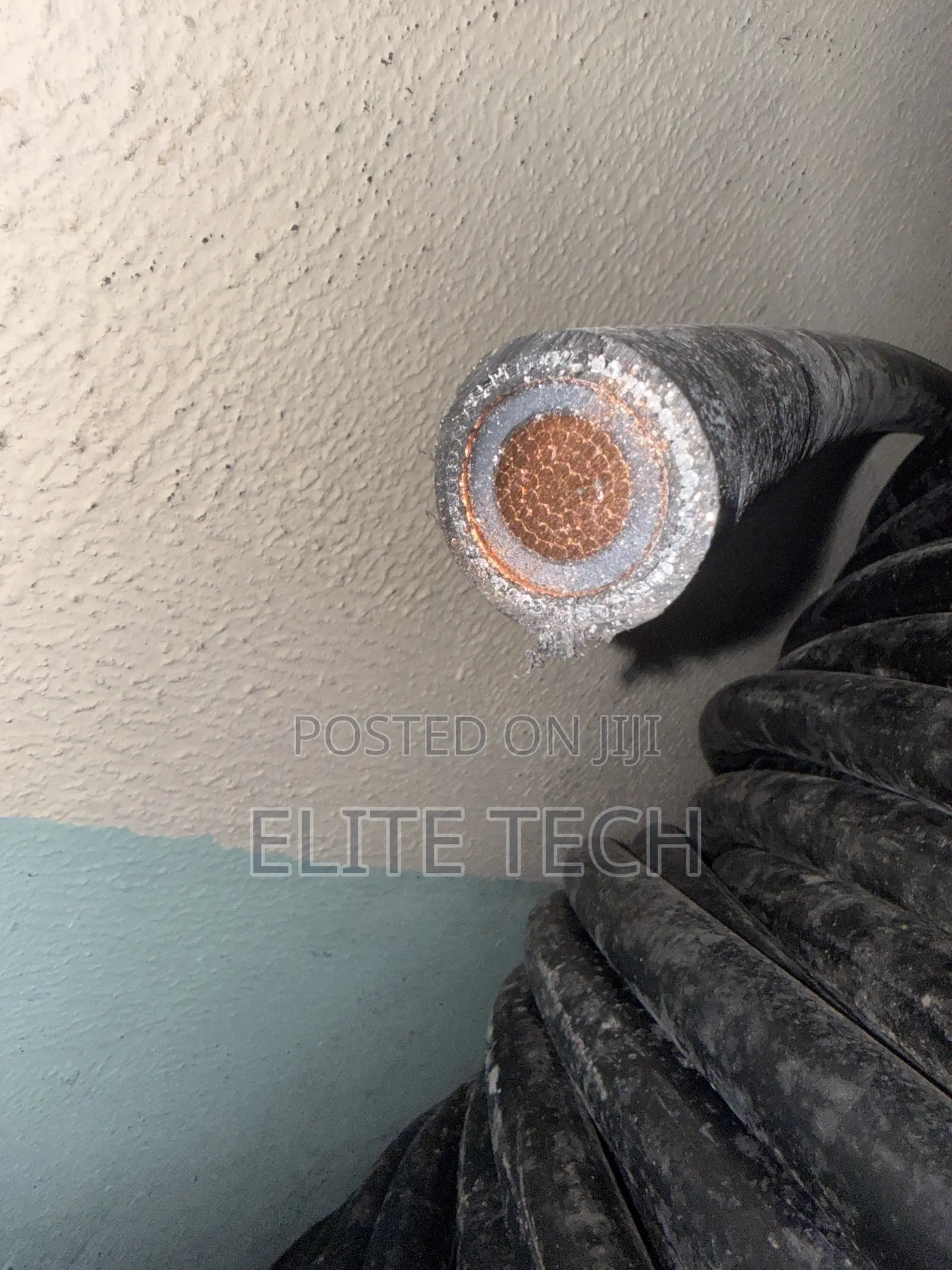 240mm Single Core XLPE Armoured Cable – 100% Pure Copper (Per Metre)