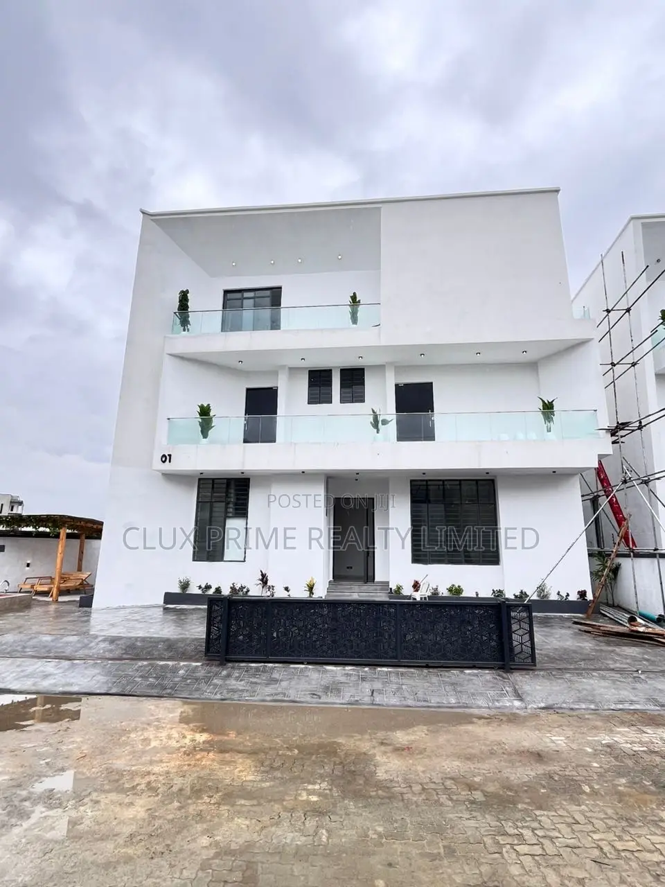 6bdrm Duplex in Lekki for sale