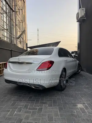 Mercedes-Benz C300 Sport 4dr AWD 4Matic Sedan (2.0L 4cyl 7A) 2015 White