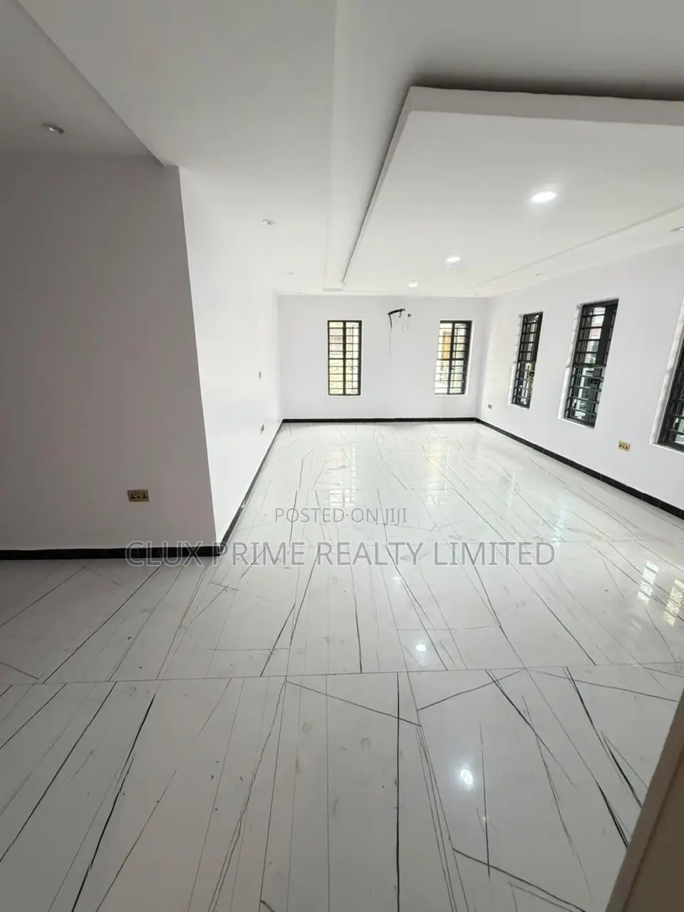 7bdrm Duplex in Lekki for rent