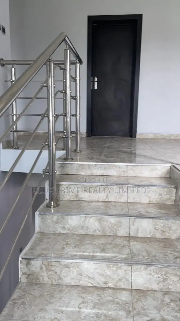 4bdrm Duplex in Lekki for rent