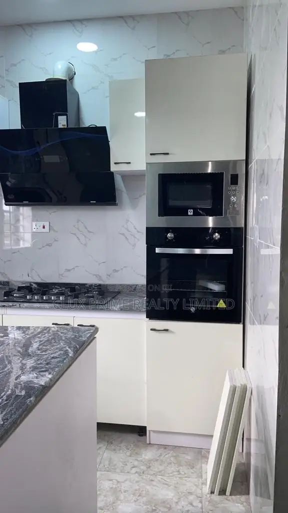 4bdrm Duplex in Lekki for rent