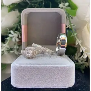 Quality & Sophisticated Couples Silver Wedding/Engagement Ring