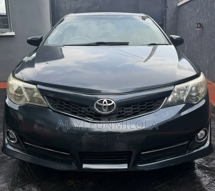 Toyota Camry 2014 Blue