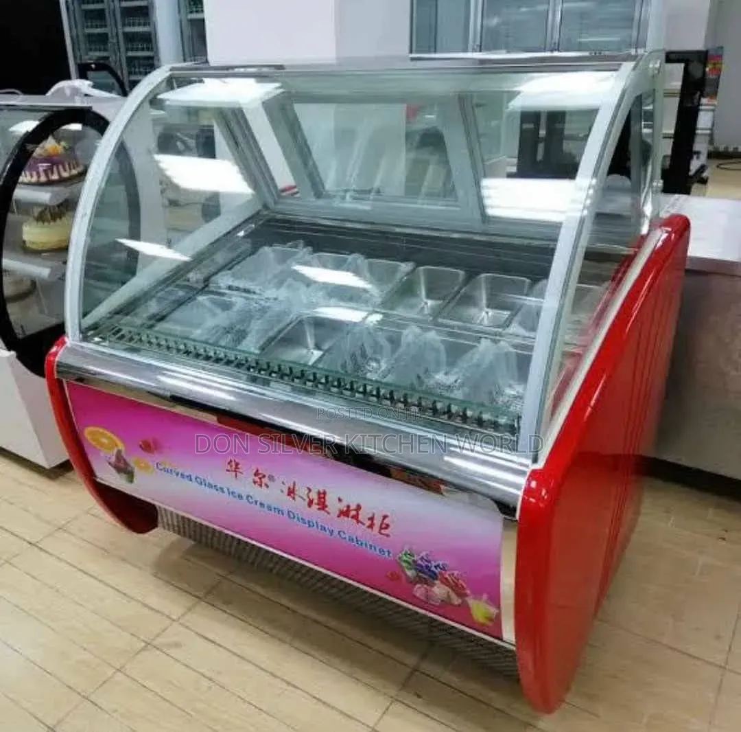 12 Bowl Ice-Cream Machine Display