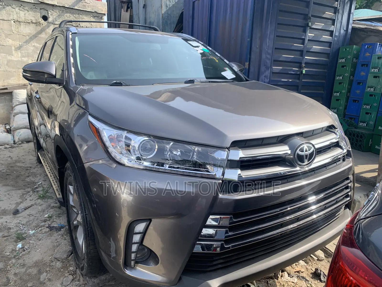 Toyota Highlander Limited 4dr SUV AWD (3.5L 6cyl 6A) 2015 Gray