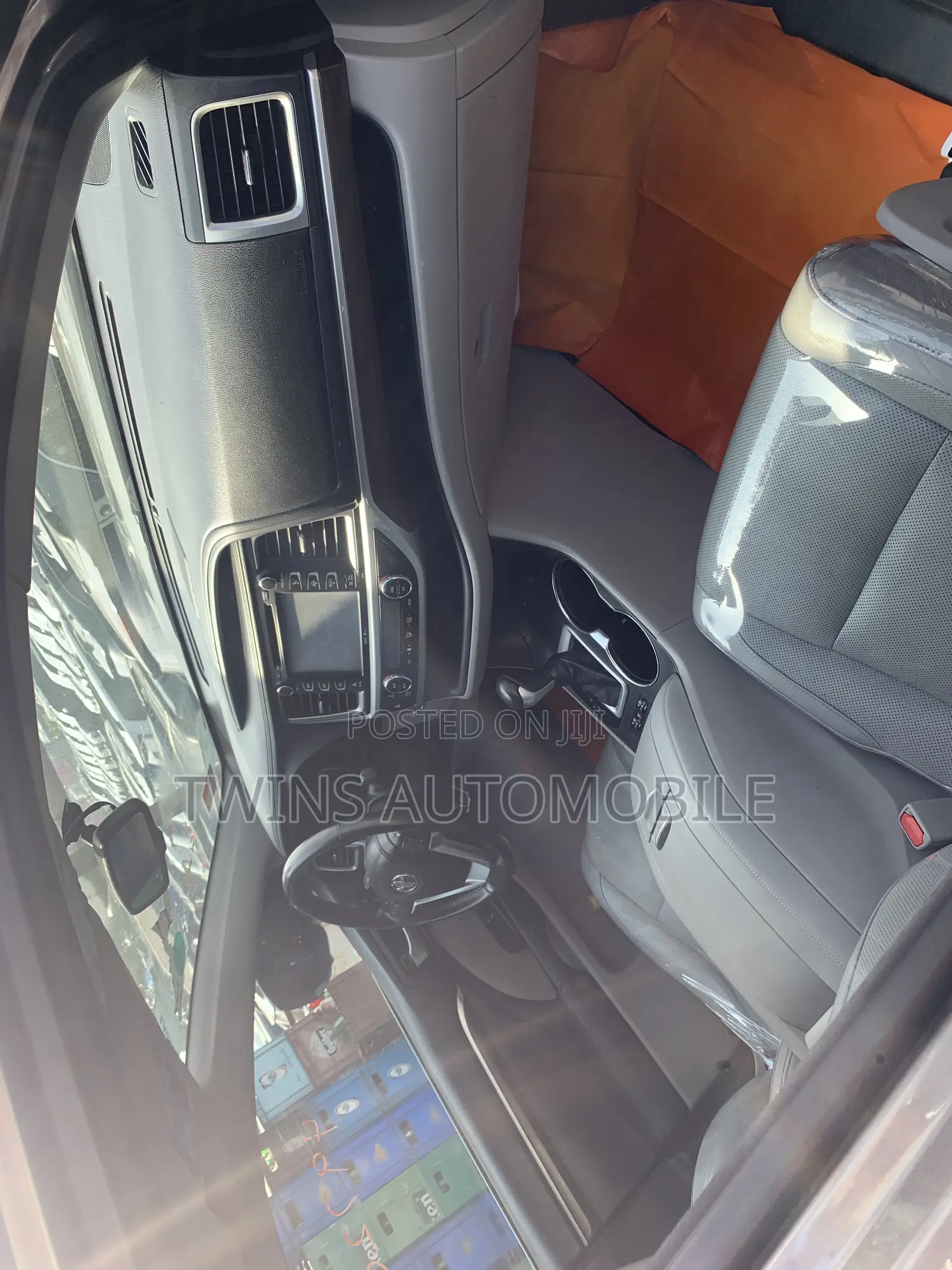 Toyota Highlander Limited 4dr SUV AWD (3.5L 6cyl 6A) 2015 Gray