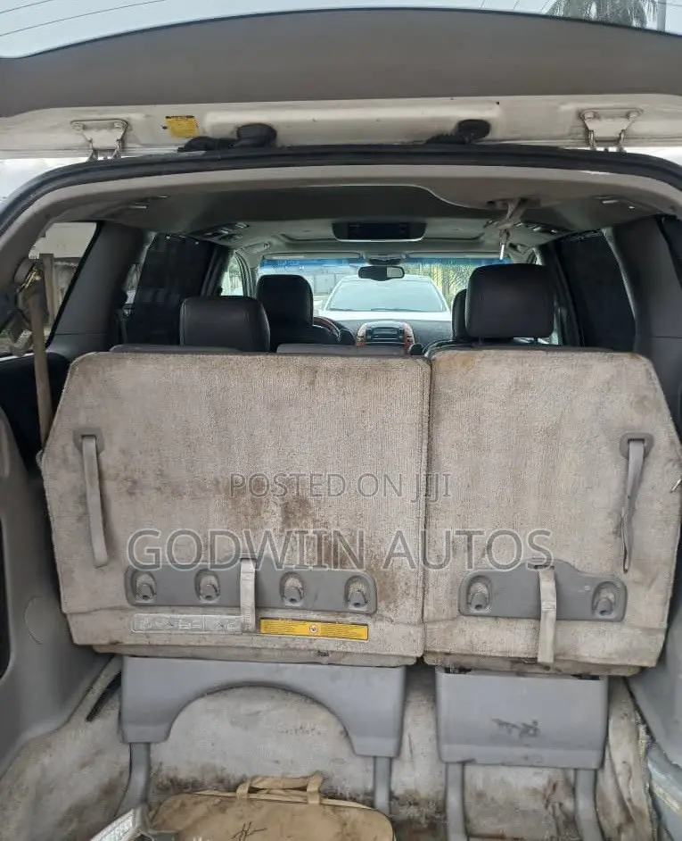Toyota Sienna XLE FWD 2006 White