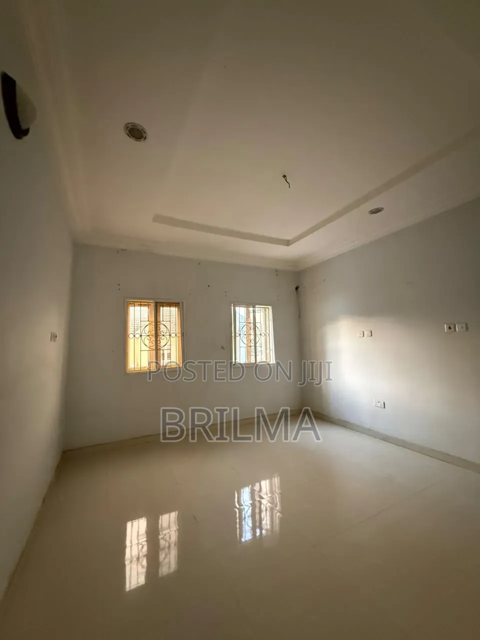 4bdrm Duplex in Idu for sale