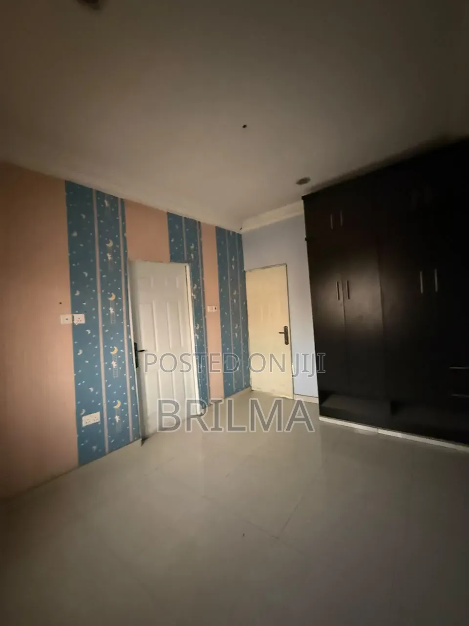 4bdrm Duplex in Idu for sale