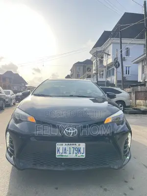 Toyota Corolla SE Special Edition 4dr Sedan (1.8L 4cyl CVT) 2017 Black