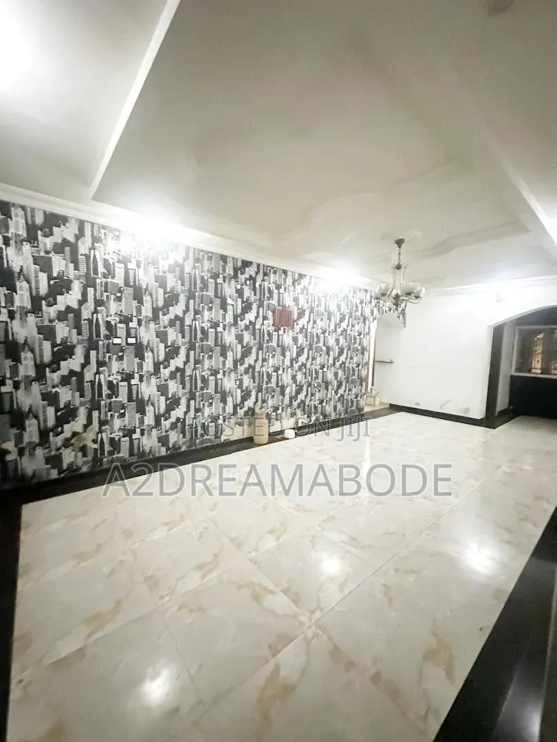3bdrm Apartment in Gbagada, Millenuim/UPS for rent