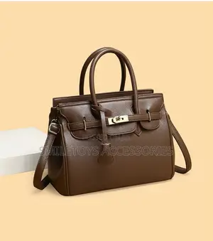 Brand New Ladies Brown Leather Handbag With Shoulder Strap