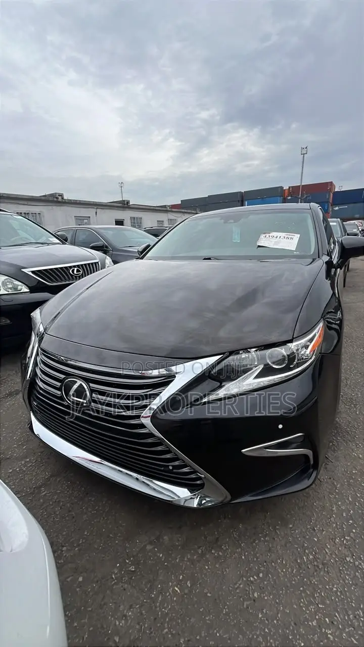Lexus ES 2018 Black