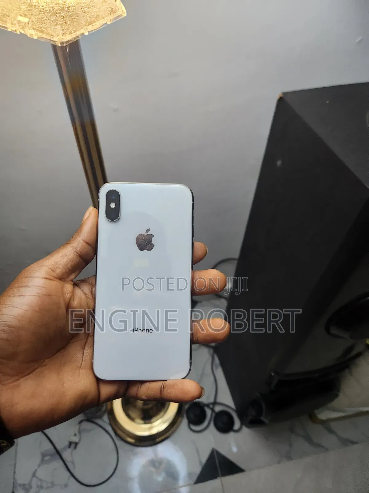 Apple iPhone X 64 GB White