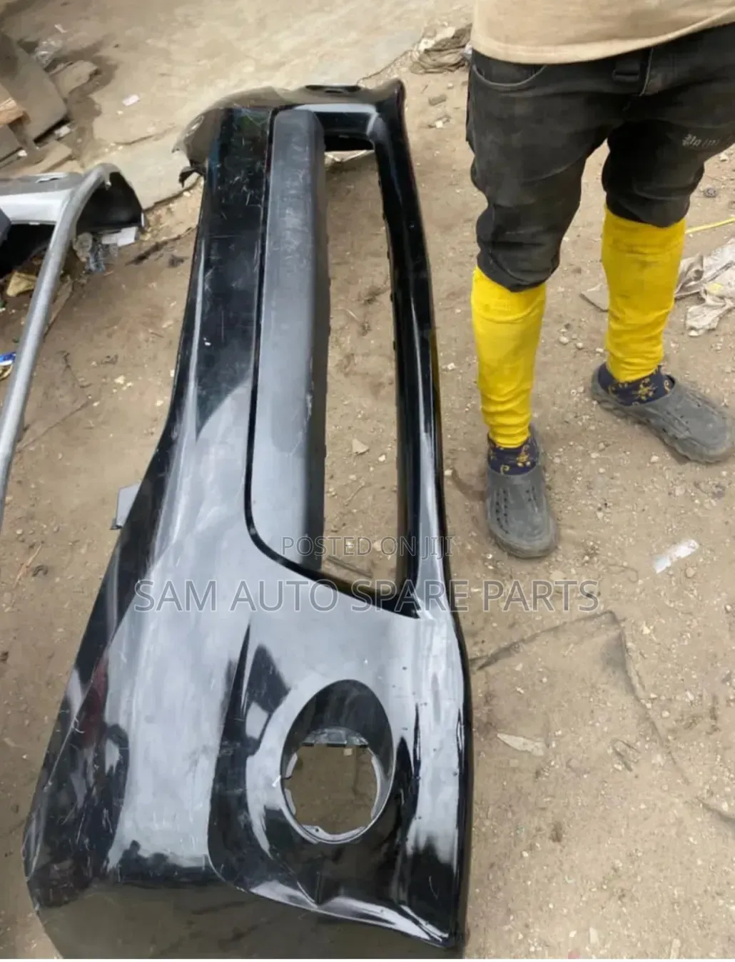 Toyota Sienna 2015 Model Empty Bumper Front One