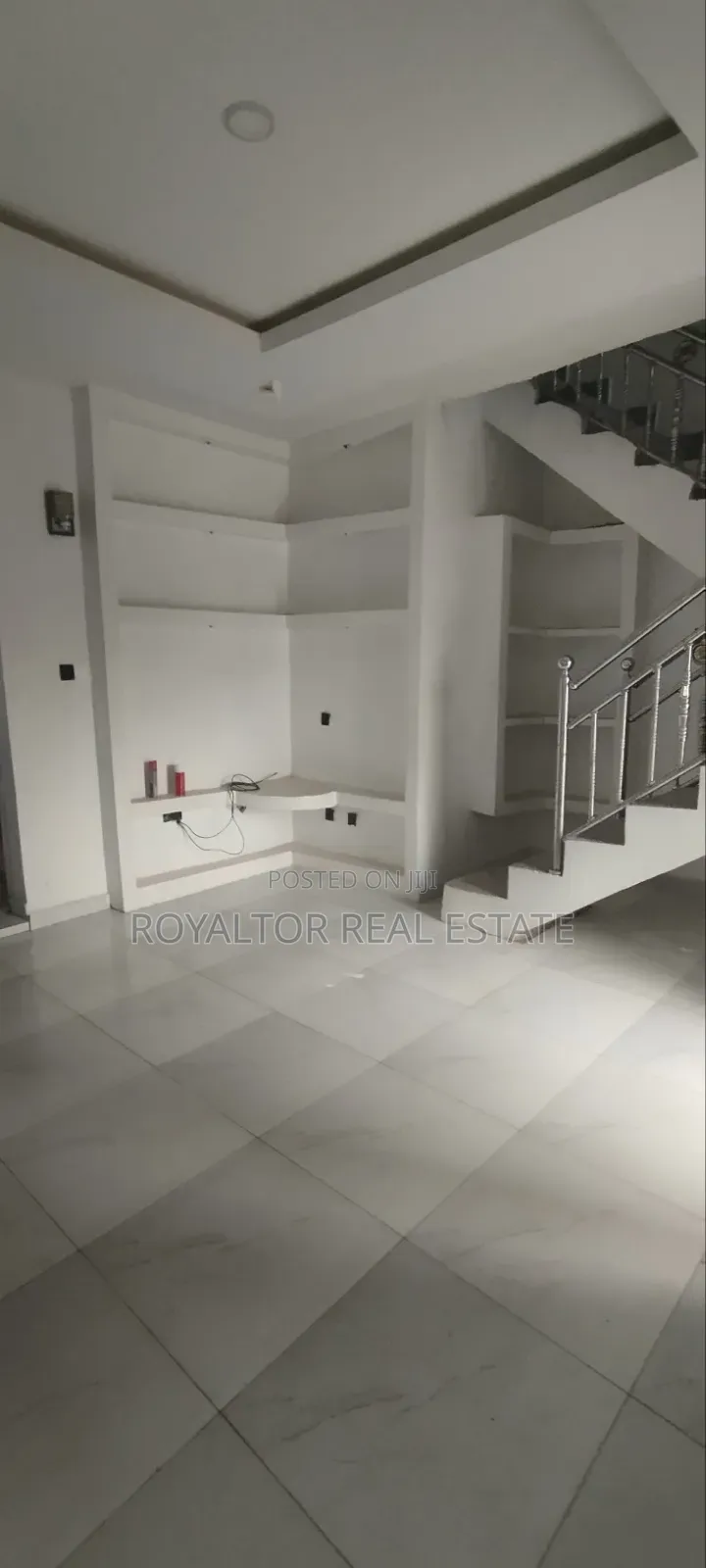 3bdrm Duplex in Royaltor Real Estate, Benin City for rent