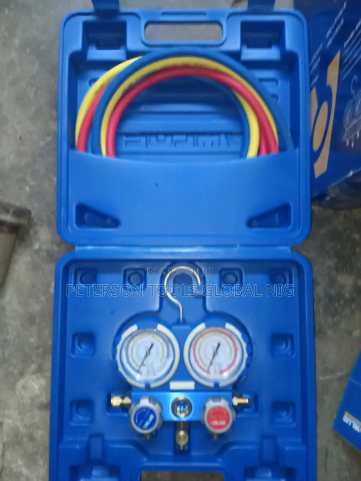 VMG-2 Dual Manifold Gauge Anti-Collision Services Set